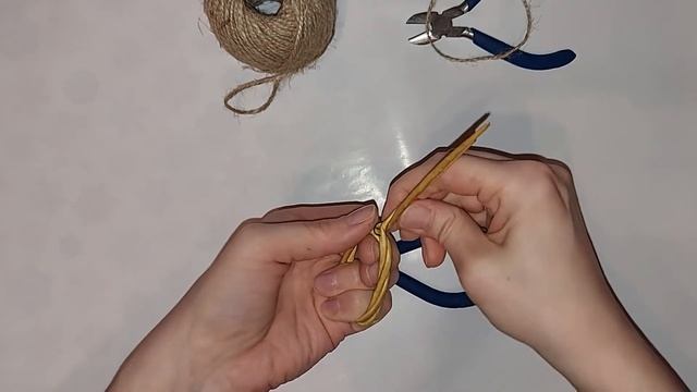 МК "Кулон" из бумажной лозы смотреть онлайн