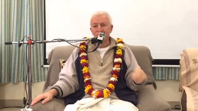 ЕМ Чайтанья Чандра Чаран Прабху - Мы не будем счастливы думая, что мы мужчина или женщина смотреть онлайн