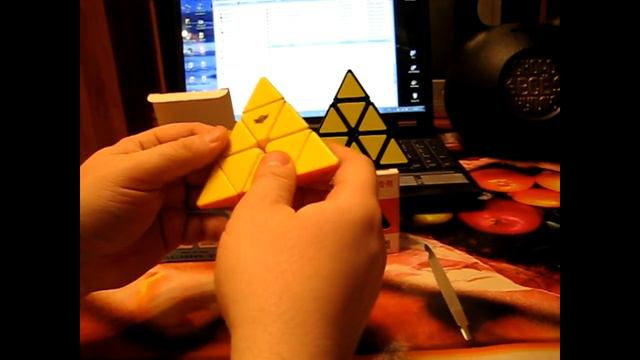 Анбоксинг Cyclone Boys Pyraminx Color & ShengShou Pyraminx смотреть онлайн