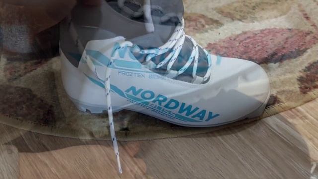 Лыжные ботинки NORDWAY Bliss. Обзор и первые 4 км. смотреть онлайн