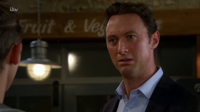 Emmerdale - Liam Punches Jacob for Disrespecting Leanna смотреть онлайн