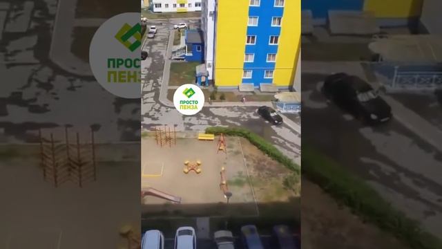 Грубые воспитатели в частном садике смотреть онлайн
