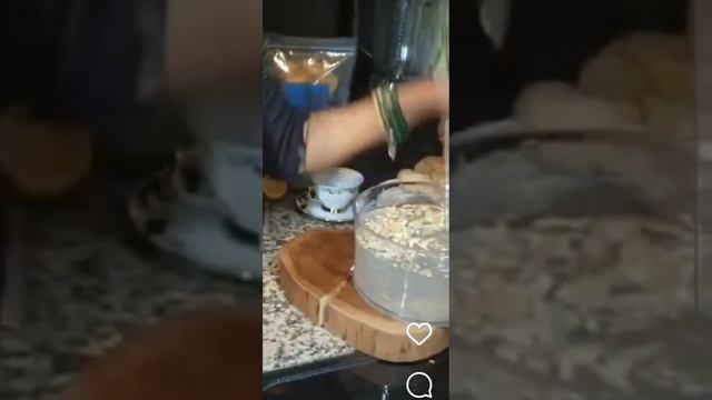 Heal Thyself... with Banana Blossom Tea смотреть онлайн