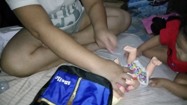 How to put diaper baby alive смотреть онлайн