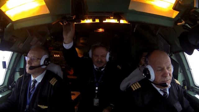 Работа экипажа Ту-154 EW-85748 смотреть онлайн