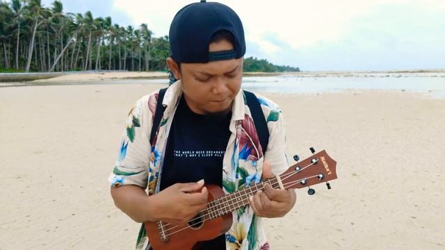 LOVE Ukulele Cover смотреть онлайн