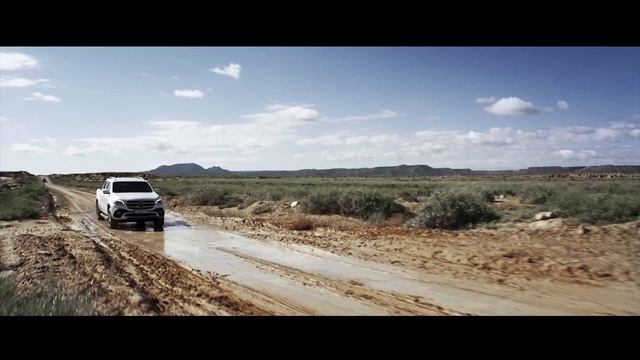 Mercedes-Benz X-Class partners with UCI смотреть онлайн