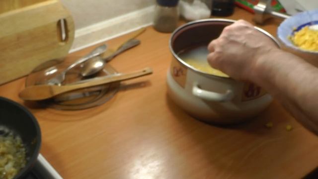 Быстрый кукурузный крем - суп из банки с куриной грудкой..Очень просто, очень вкусно! смотреть онлайн