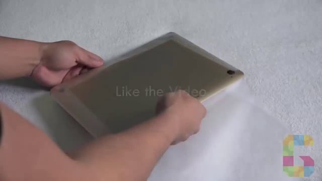 Closed Apple Macbook Gold Giveaway