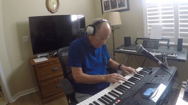 A Rainy Afternoon....played on a Yamaha E463 keyboard смотреть онлайн