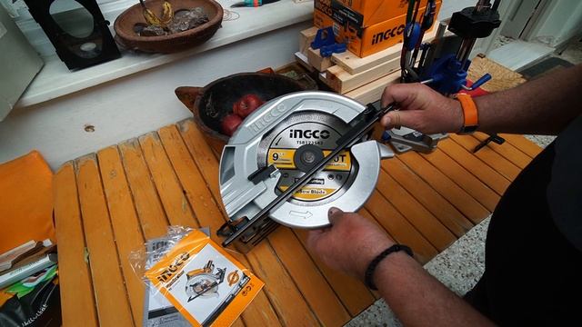 Unboxing Επαγγελματικού Δισκοπρίονου Ξύλου INGCO SAW 2200 WATT CS2358 смотреть онлайн