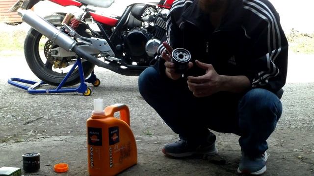 Замена масла Honda CB400 SF vtec 2 смотреть онлайн