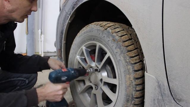 Советую смазывать колесные шпильки графитовой смазкой смотреть онлайн