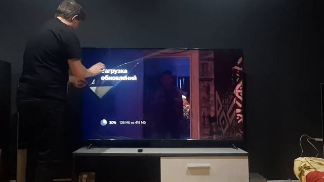 Телевизор HI VHIX-65U169MSY. Обзор и первый запуск . смотреть онлайн