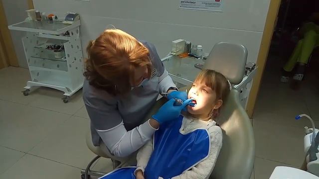 Лечим зубы👩🔬 Визит к стоматологу ⭐ Звёзды Мариника и Софи смотреть онлайн