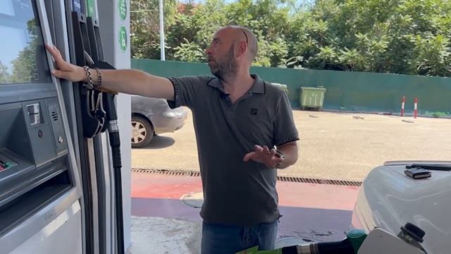 Как самостоятельно заправить авто в Израиле? смотреть онлайн