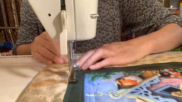 Как своими руками сшить красивый новогодний подарок - лоскутную подушку? Проходите по ссылке ➡️ смотреть онлайн