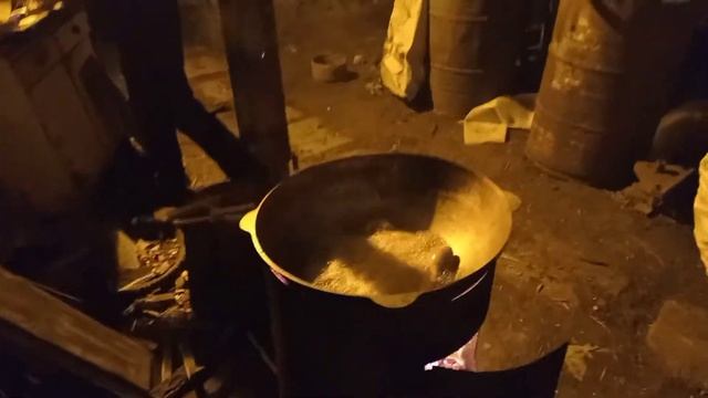 Картошка с мясом в казане смотреть онлайн