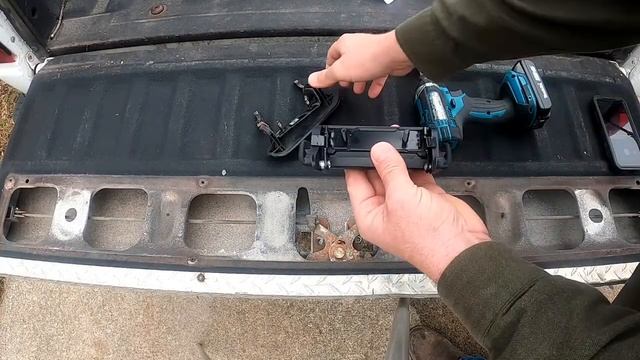2006 Ford Ranger Tailgate Handle Replacement смотреть онлайн