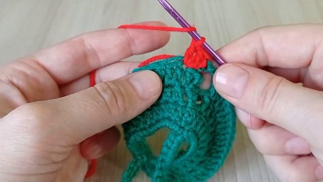 Двойная прихватка КЛУБНИЧКА крючком смотреть онлайн