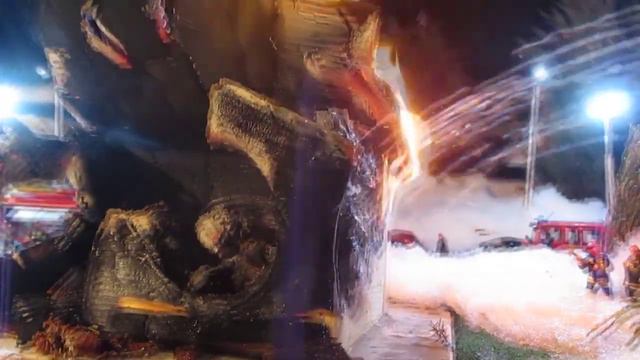 Tragiczny pożar altanki ( Siku Feuerwehr 1:55 ) смотреть онлайн