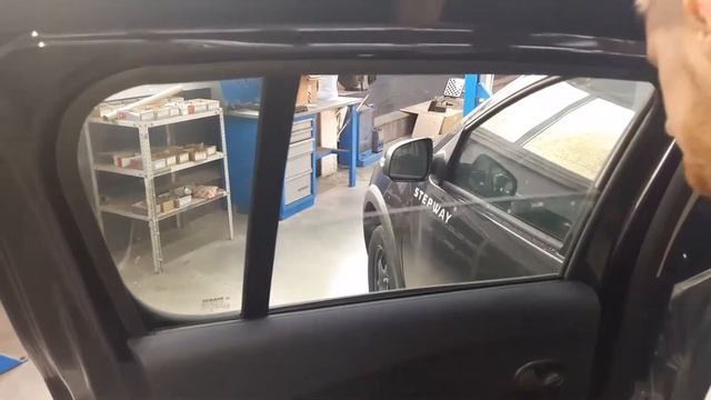 Автошторки Laitovo на Renault Sandero 2G Хетчбэк 5D Stepway установка смотреть онлайн