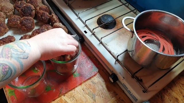 Frikadellen - OHNE KÜHLUNG viele Jahre haltbar! Wie du einen Notvorrat anlegst! смотреть онлайн
