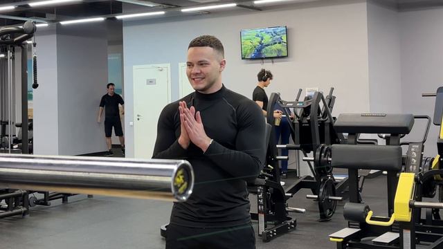 КАК ПОЖАТЬ 100КГ!? Жим стоя 100 килограмм! #1 смотреть онлайн