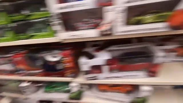 ВЛОГ НОВОГОДНЕЕ НАСТРОЕНИЕ СМОТРИМ ПОДАРКИ НА НОВЫЙ ГОД смотреть онлайн