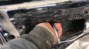 Замена наружной ручки двери на автомобиле Mitsubishi Lancer 9