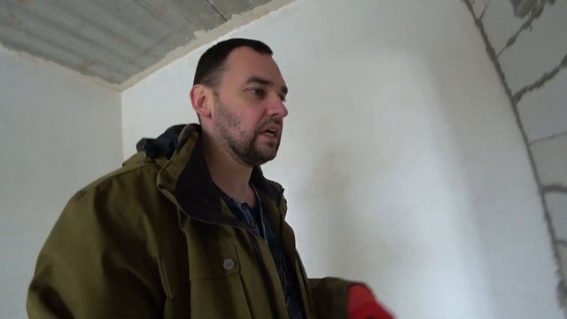 Дом за который не стыдно, но без недостатков не обошлось смотреть онлайн