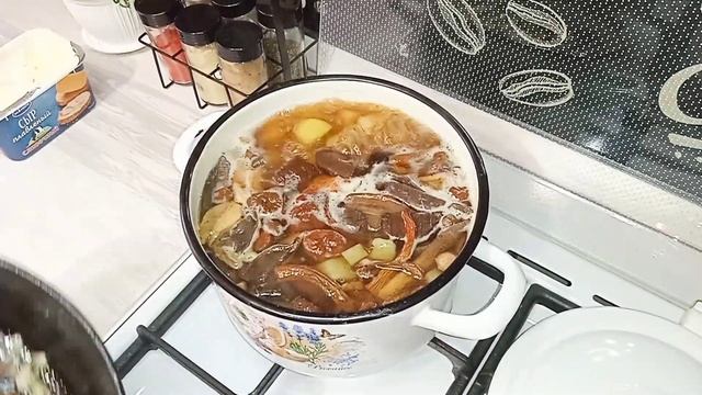 Суп с лесными грибами смотреть онлайн