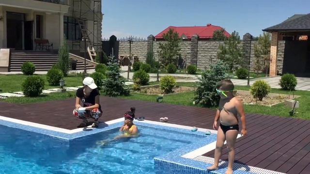 Люблю купаться смотреть онлайн