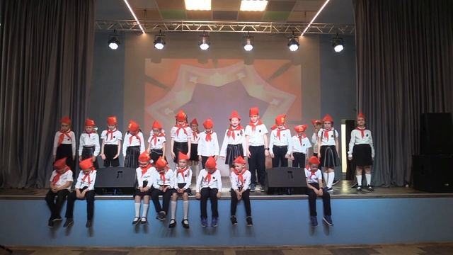 Федорино горе,по мотивам сказки К Чуковского.1" Б" лицей 49. смотреть онлайн
