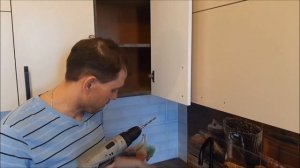 Ручки на кухонный гарнитур.Правильная установка..Установка мебельных ручек Новая кухня готова.