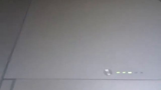 Video showing faulty Apple macbook battery vs working battery смотреть онлайн