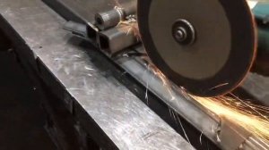 Оснастка на УШМ для продольной резки профильной трубы