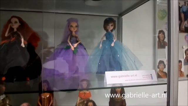 Barbie en Monster High expositie West Fries Gasthuis - 1 смотреть онлайн