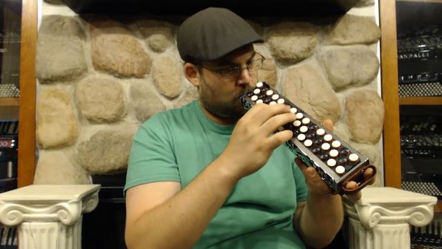 2231 - Marcel Dreux Accordina C System 44 $999 смотреть онлайн