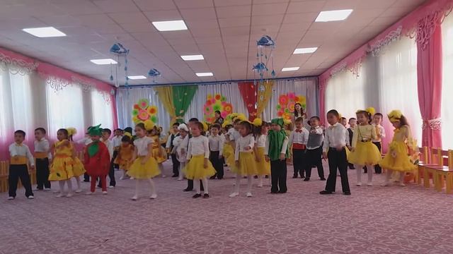 ФЛЕШМОБ "Я танцую чику рику" смотреть онлайн