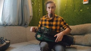 Как играть на колёсной лире