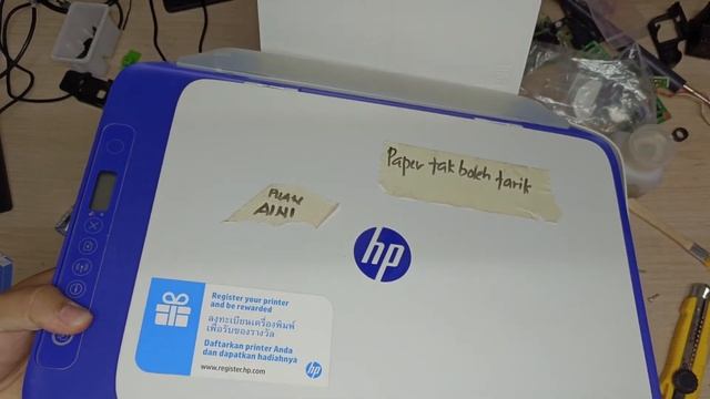 HP Deskjet Printer Not Load Paper? Clean the Pickup Roller Rubber смотреть онлайн