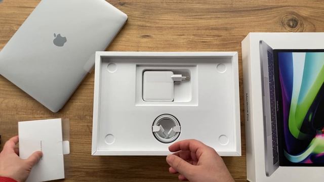 16 GB RAM’li 13 inç M1 MacBook Pro Kutu Açılımı | Unboxing | Kaç Günde Geldi? смотреть онлайн
