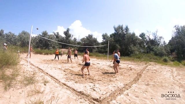 Самый популярный атрибут лета?) парк-отель восход смотреть онлайн