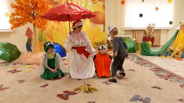 Самарина Маргарита. В. Сутеев «Под грибом» смотреть онлайн