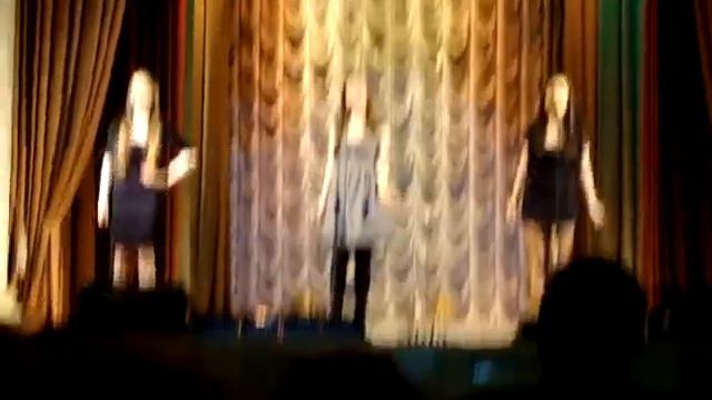 ХНУРЭ Вокальный ансамбль "Мечта" - Любите девушки смотреть онлайн