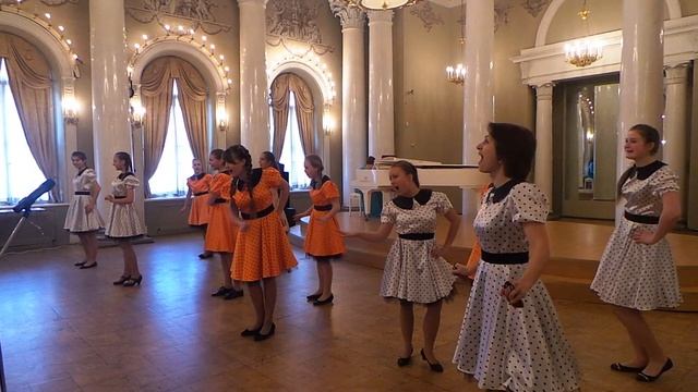 Россия, Санкт-Петербург, Вокальный ансамбль "Vocal Club" Академической Гимназии №56 смотреть онлайн