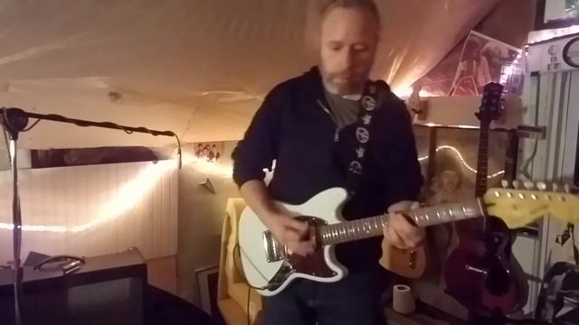 Squier mustang blues смотреть онлайн