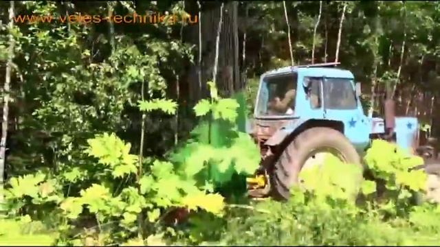 Кусторез рубит деревья и кусты смотреть онлайн