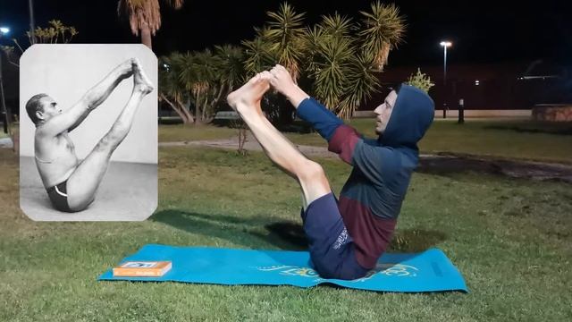 Убхая Падангуштхасана / поза захвата за 2 больших пальца ног *3 (Техника выполнения асан йоги) смотреть онлайн
